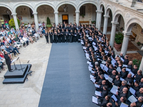 Nos vamos a FITUR muy bien acompañados: La “Coral del Festival de Música Vocal Las Navas del Marqués” 