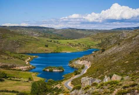 naturaleza-agua-fuente-de-vida-16-embalse de las navas del marqués (1)