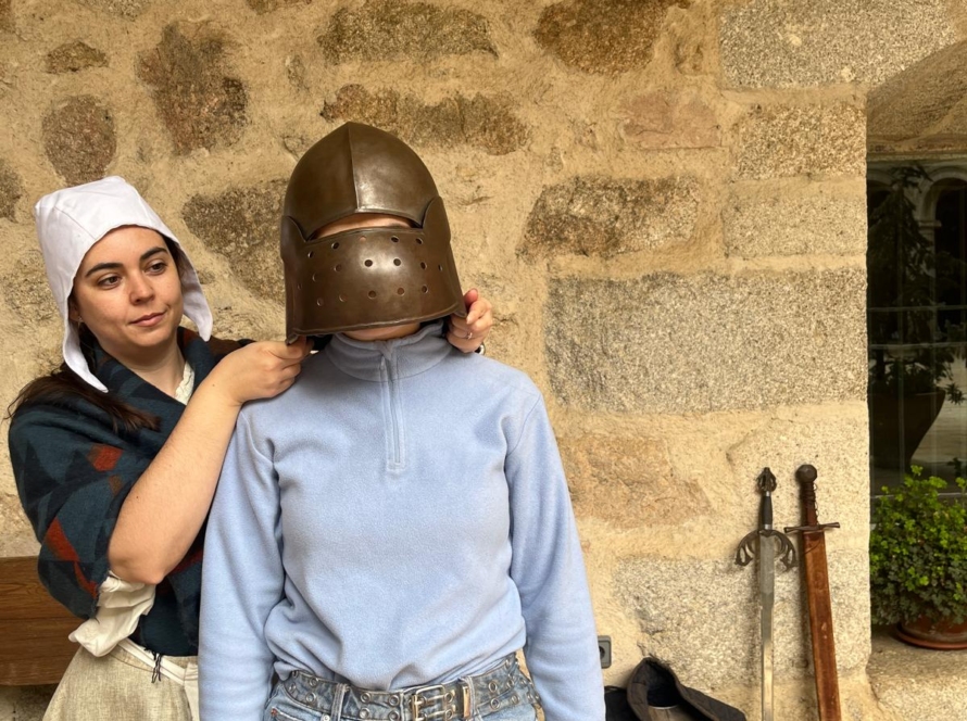 Visita Castillo Palacio Magalia Medieval (7)